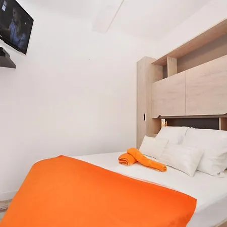 Apartment In With Sea View