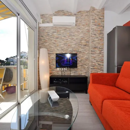 In With Sea View Apartmán